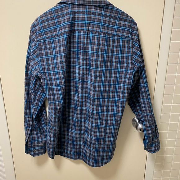 Bugatchi‎ Button Up - Size M - Picture 3 of 3
